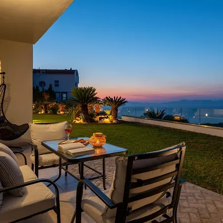 Island Hills Apartment