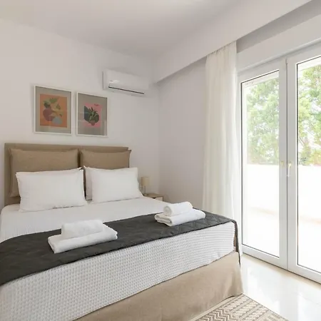 Island Hills Apartment